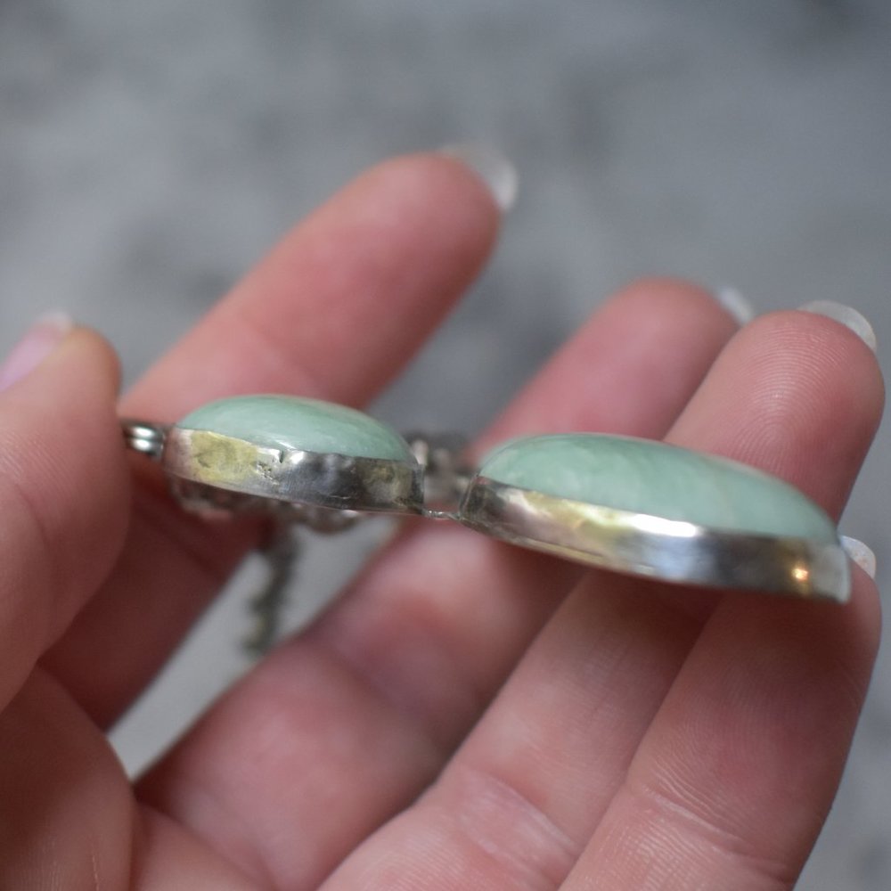 Vintage Amazonite and Silver Three Stone Necklace - Picture 14 of 15